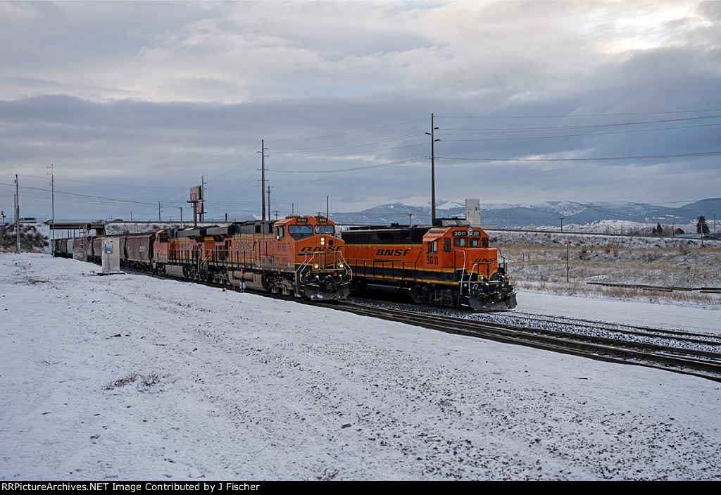 BNSF 6185